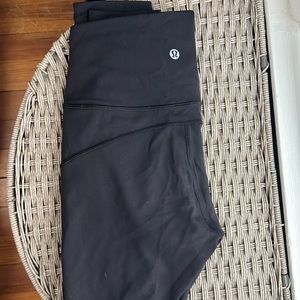 Lululemon I’m movement everlux 25” legging